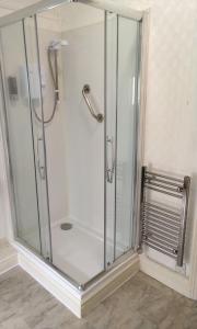 Ένα μπάνιο στο Stratford House Holiday Apartments