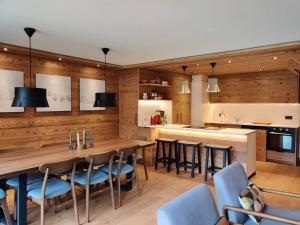 Η κουζίνα ή μικρή κουζίνα στο Appartement standing 123m², piscine, spa, 10 pers., Saint-Martin-de-Belleville - FR-1-461-3