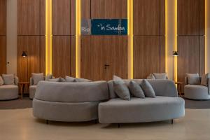 Χώρος καθιστικού στο Rio Hotel By Bourbon Luque Asuncion