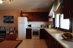 Köök või kööginurk majutusasutuses Appartment with view (Σπίτι με θέα)