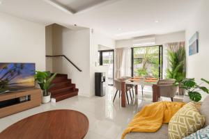 Χώρος καθιστικού στο Welcoming 3bdr Townhouse Laguna Park