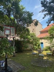 Κήπος έξω από το Les Volets Bleus +31 φωτογραφίες