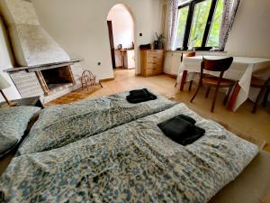 Afbeelding uit fotogalerij van SunsetHouse Piešťany Country Tourist Lodge in Banka