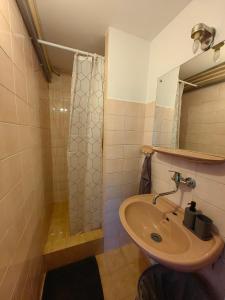 Afbeelding uit fotogalerij van SunsetHouse Piešťany Country Tourist Lodge in Banka