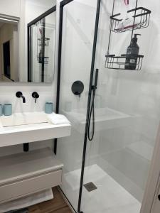 a bathroom with a shower and a sink at Marbella-abc-aparts in Marbella