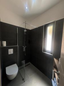 Ένα μπάνιο στο Bay View Village - Villa Esméralda 2 +10 φωτογραφίες