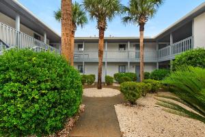 Το κτήριο όπου στεγάζεται  η παραθεριστική κατοικία