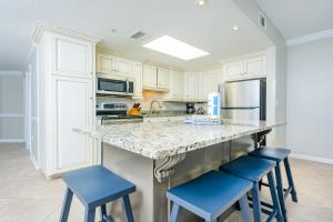 Nhà bếp/bếp nhỏ tại Phoenix X 809 condo