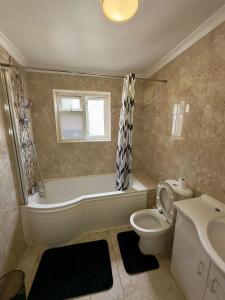 Ένα μπάνιο στο Cozy Double Room 2 +8 φωτογραφίες