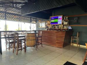 Lounge oder Bar in der Unterkunft REBERO RESORT Ltd