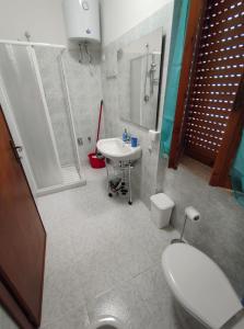Ένα μπάνιο στο Lemon House Casa Vacanze