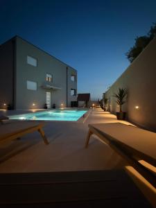 Πισίνα στο ή κοντά στο Villa Daisy