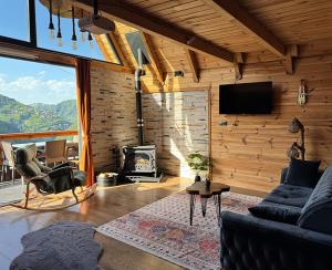 En generel udsigt til bjerge eller udsigt til bjerge taget fra bed and breakfast-stedet