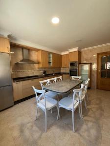 Kuchyň nebo kuchyňský kout v ubytování Casa Branca