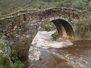 Gallery image of Fuentes de Abajo in San Esteban de la Sierra +22 photos