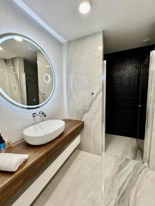 Ένα μπάνιο στο The Velvet Apartment Kościuszki