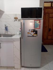 Η κουζίνα ή μικρή κουζίνα στο Fahari Homes