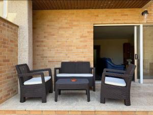 Machados Beach House, Marinhas (updated prices 2025)