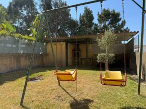 Machados Beach House, Marinhas (updated prices 2025)