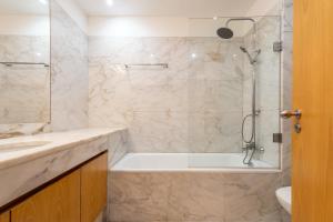 Bilik mandi di Loft station +45 gambar