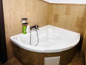 Imagen de la galería de NEW 1BR Apartment w Parking and Fast Wi-fi, en Voluntari