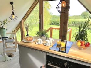 Jídlo v apartmánu nebo okolí