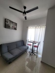 Ruang duduk di Deptos Alma