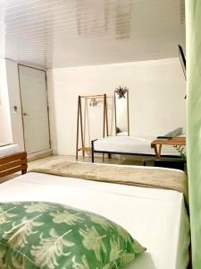 Hostal Síndigo客房内的一张或多张床位