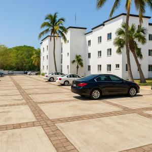 Imagen de la galería de Beautiful apartment with a pool, en Ixtapa