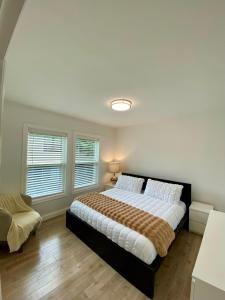 Postel nebo postele na pokoji v ubytování condo at Humboldt