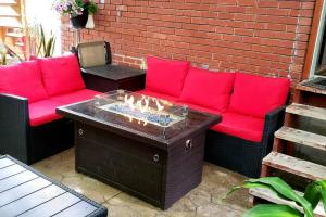 Fotografie z fotogalerie ubytování Petit loft avec jacuzzi et terrase exotique privé v destinaci Granby + 32 fotografií