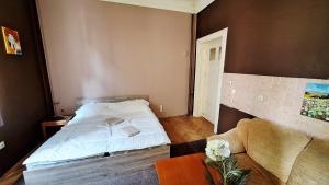 Ένα ή περισσότερα κρεβάτια σε δωμάτιο στο Key Hostel Vitosha +8 φωτογραφίες