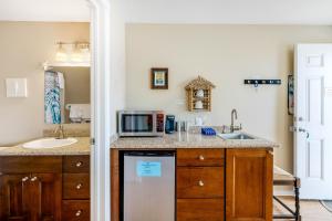 Fotografie z fotogalerie ubytování Captain's Quarters - Coral Reef Cabin v destinaci Depoe Bay