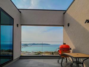 Φωτογραφία από το άλμπουμ του ヴィラミクリ角島 σε Takibe