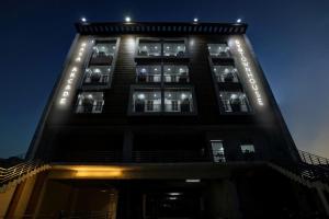 Gallery image ng Townhouse Hotel The Rasa A Premium Park Near Onyx Mall Vasundhara sa Ghaziabad