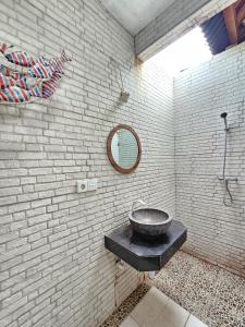 Ένα μπάνιο στο Villa Julia