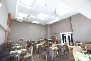 Restaurace v ubytování Elips Royal Hotel & SPA