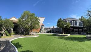 Gallery image of The O Valley Hotel in Surat Thani