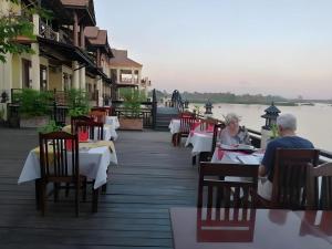 Imagen de la galería de Pon Arena Hotel, en Muang Không