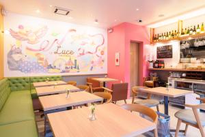 Predel za sedenje v nastanitvi Luce Stay&Resort Evoluto101