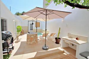 Patio nebo venkovní prostory v ubytování L-Andrago - modern townhouse with pri plunge pool