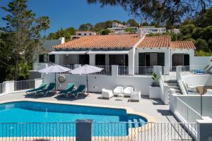 Πισίνα στο ή κοντά στο Villa Canela b11