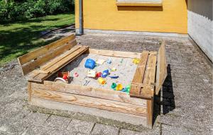 Billede fra billedgalleriet på Beautiful Home In Højslev With Sauna i Højslev