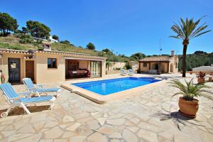 Bazén v ubytování Santa Ana - pretty holiday property with garden and private pool in Benissa nebo v jeho okolí