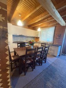 Fotografie z fotogalerie ubytování Forest & Lake House v destinaci Uisenteş