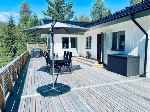 Φωτογραφία από το άλμπουμ του Höga kusten - Stråsundsviken, Örnsköldsvik σε Köpmanholmen