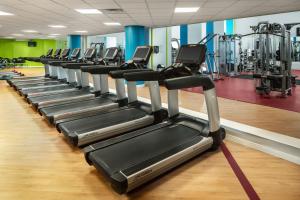 Spordikeskus ja/või sportimisvõimalused majutusasutuses Sheraton Parsippany Hotel