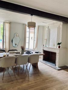Φωτογραφία από το άλμπουμ του Grande Maison en Pierre σε Vertheuil-en-Médoc