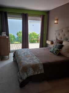 Saint-Sulpice-et-CameyracにあるLe Clos Fleuri proche de Bordeauxのギャラリーの写真