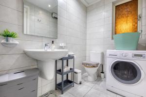 Fotografie z fotogalerie ubytování Traditional 2 bedroom house with yard SSCH1-1 v destinaci St Julian's + 26 fotografií